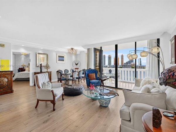 3000 Island Blvd , Unit 1201, Aventura, FL 33160