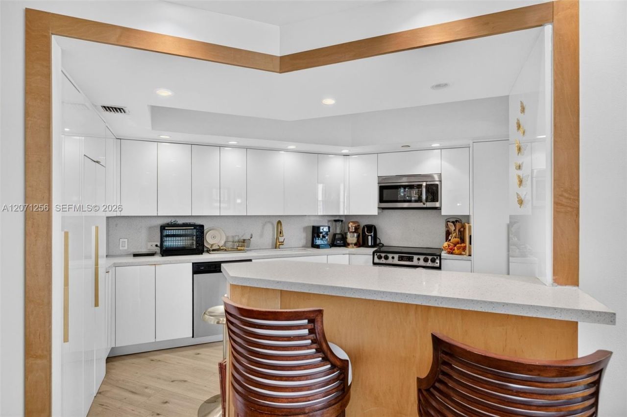 3000 Island Blvd , Unit 1201, Aventura, FL 33160 Photo