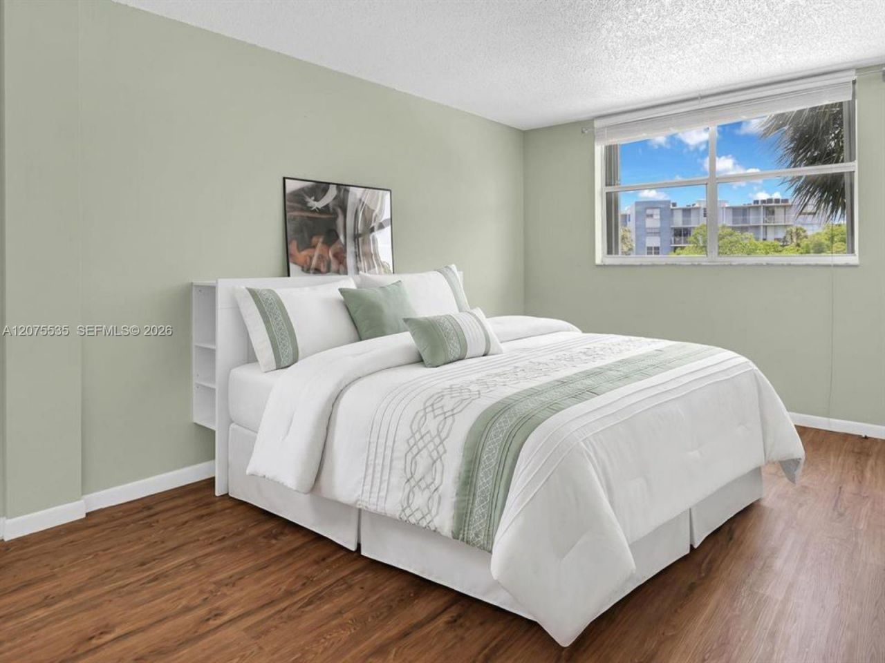 500 Executive Center Dr, Unit 3I, West Palm Beach, FL 33401 Photo