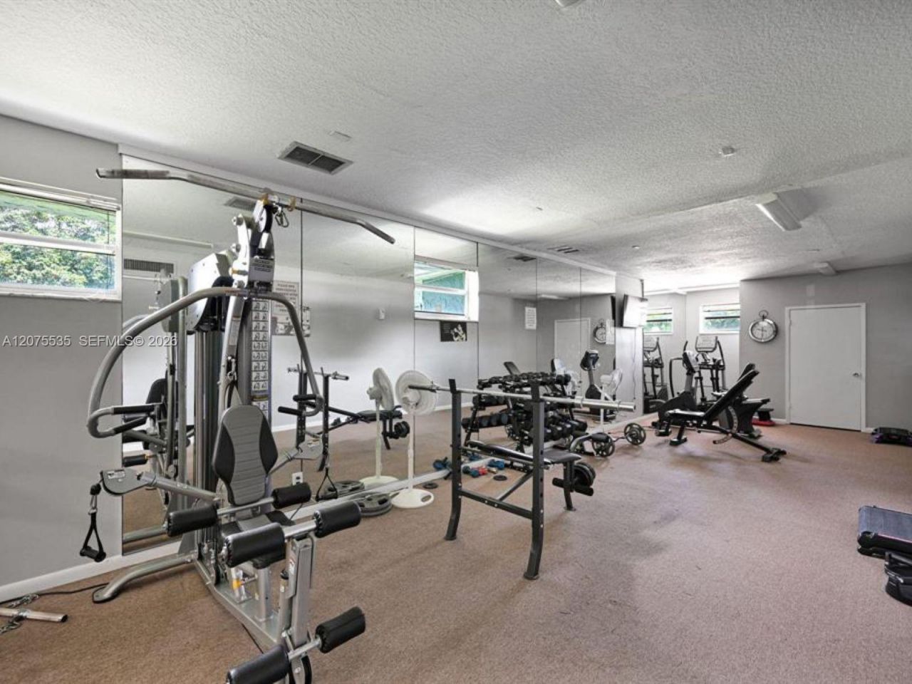 500 Executive Center Dr, Unit 3I, West Palm Beach, FL 33401 Photo