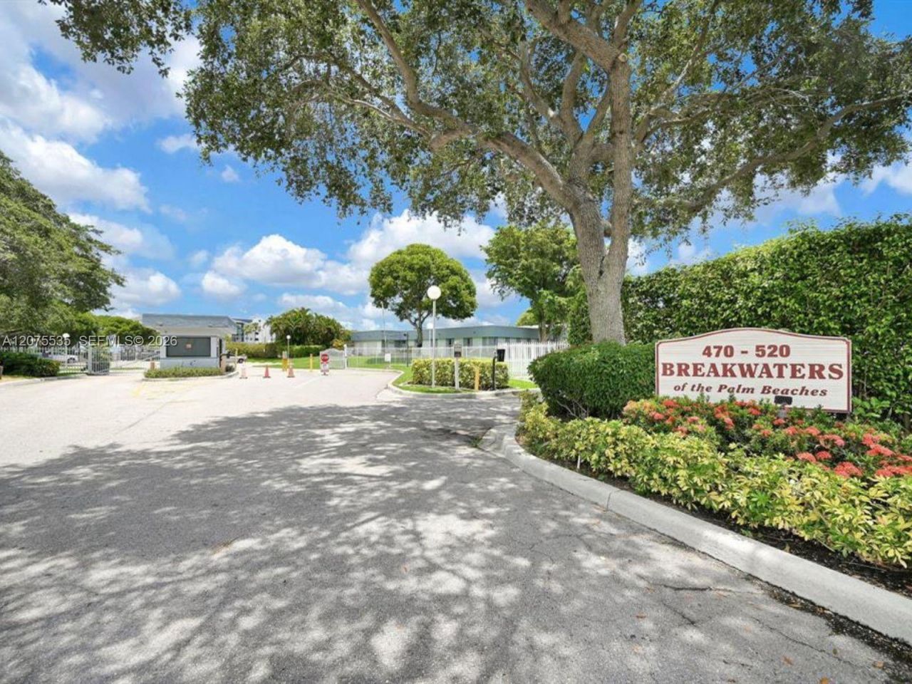 500 Executive Center Dr, Unit 3I, West Palm Beach, FL 33401 Photo