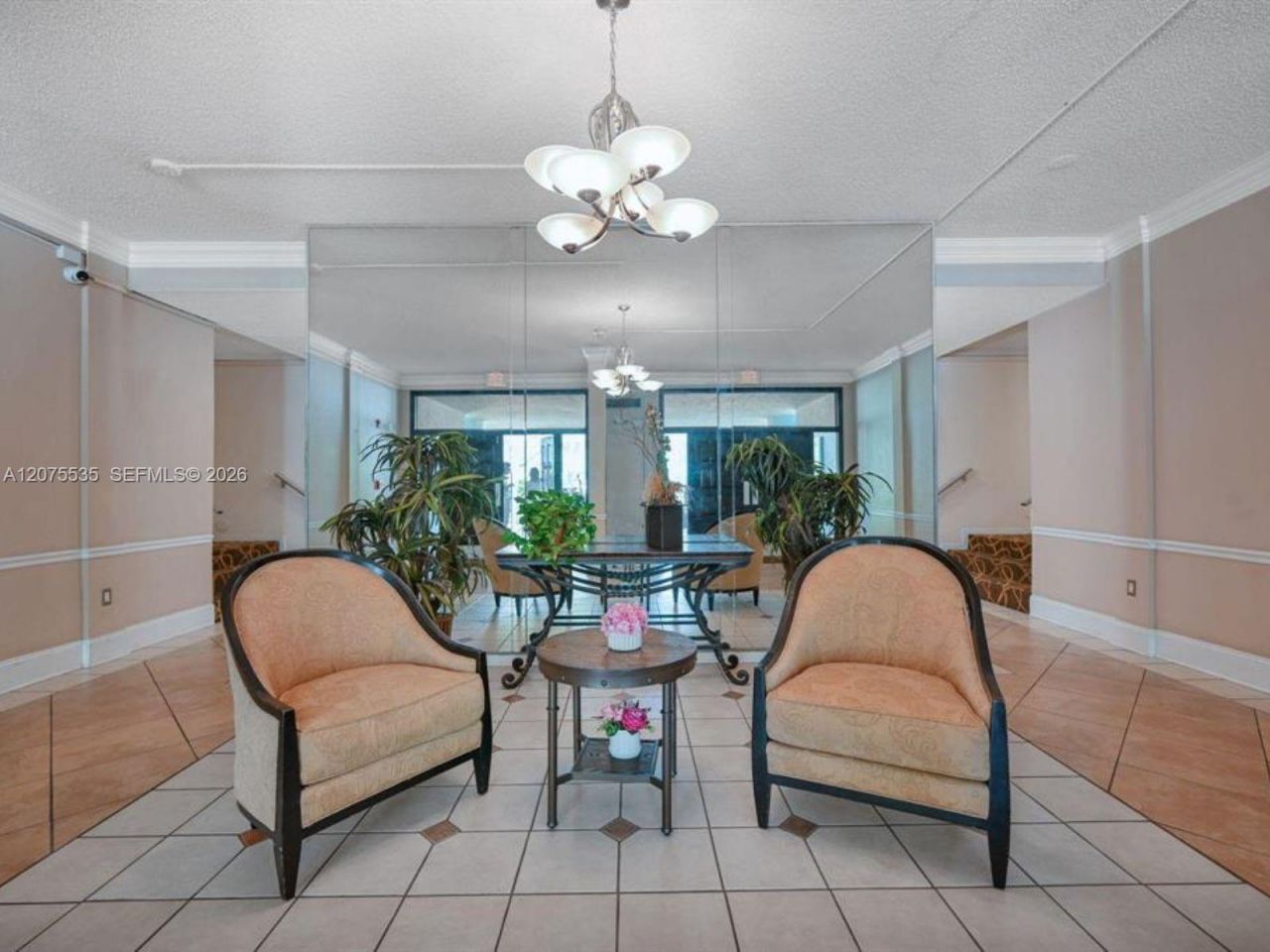 500 Executive Center Dr, Unit 3I, West Palm Beach, FL 33401 Photo