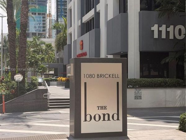 1080 Brickell Ave , Unit 913, Miami, FL 33131