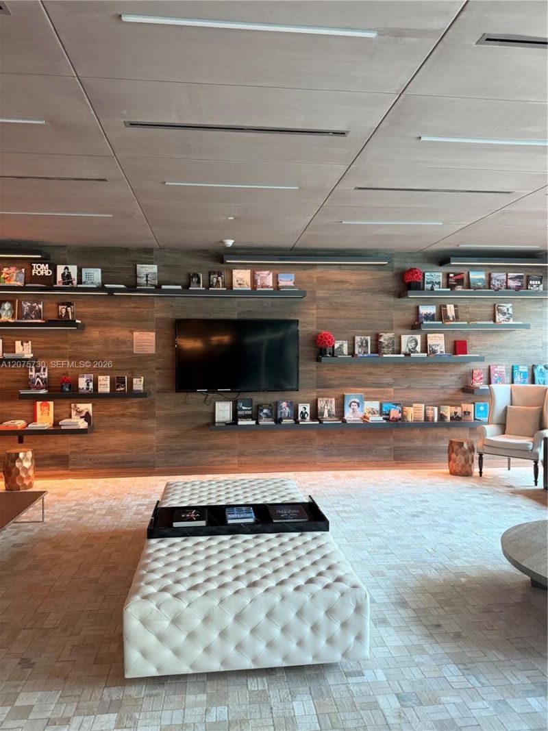 1080 Brickell Ave , Unit 913, Miami, FL 33131 Photo