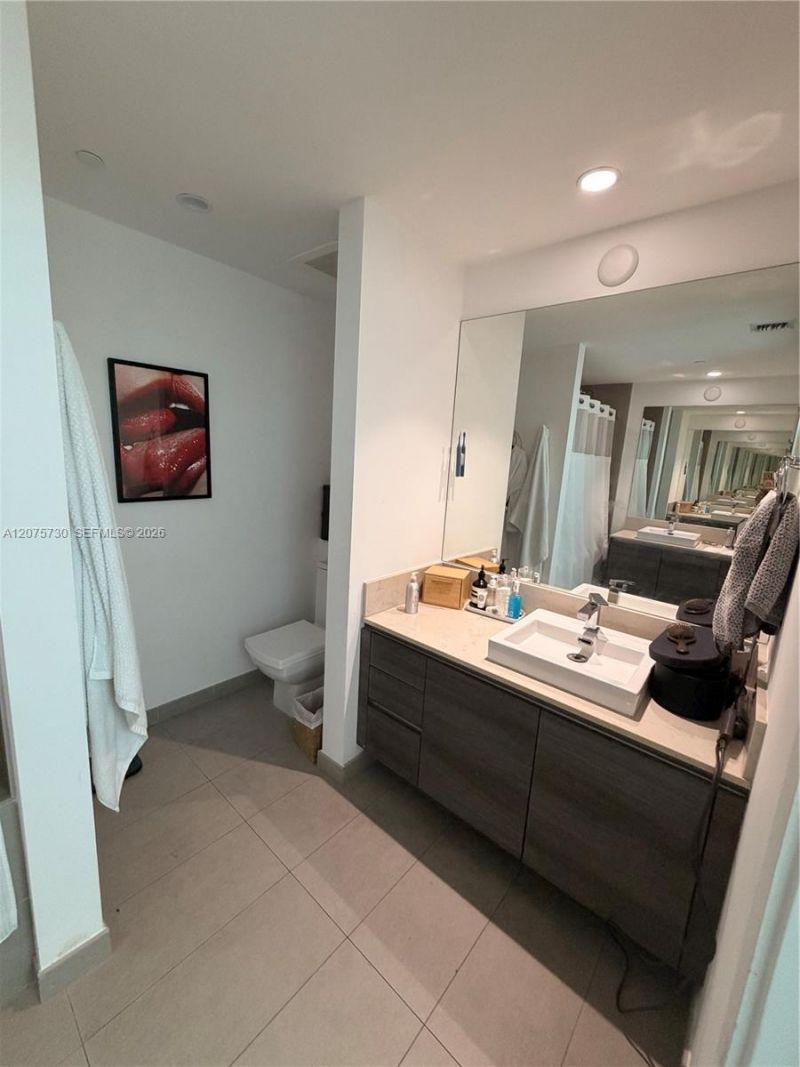 1080 Brickell Ave , Unit 913, Miami, FL 33131 Photo