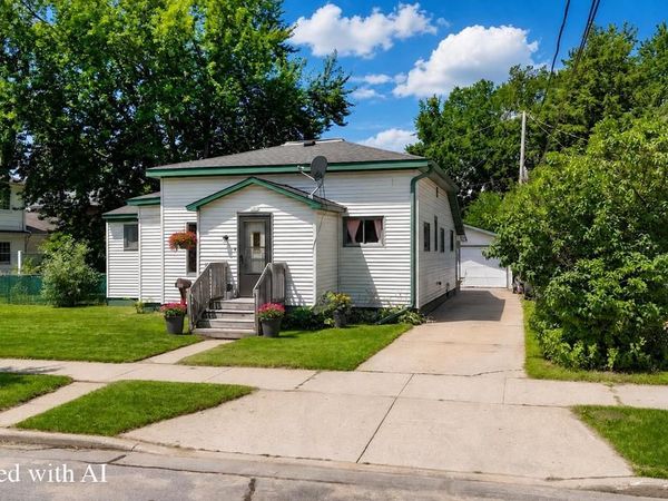 1916 WYATT AVENUE, Stevens Point, WI 54481