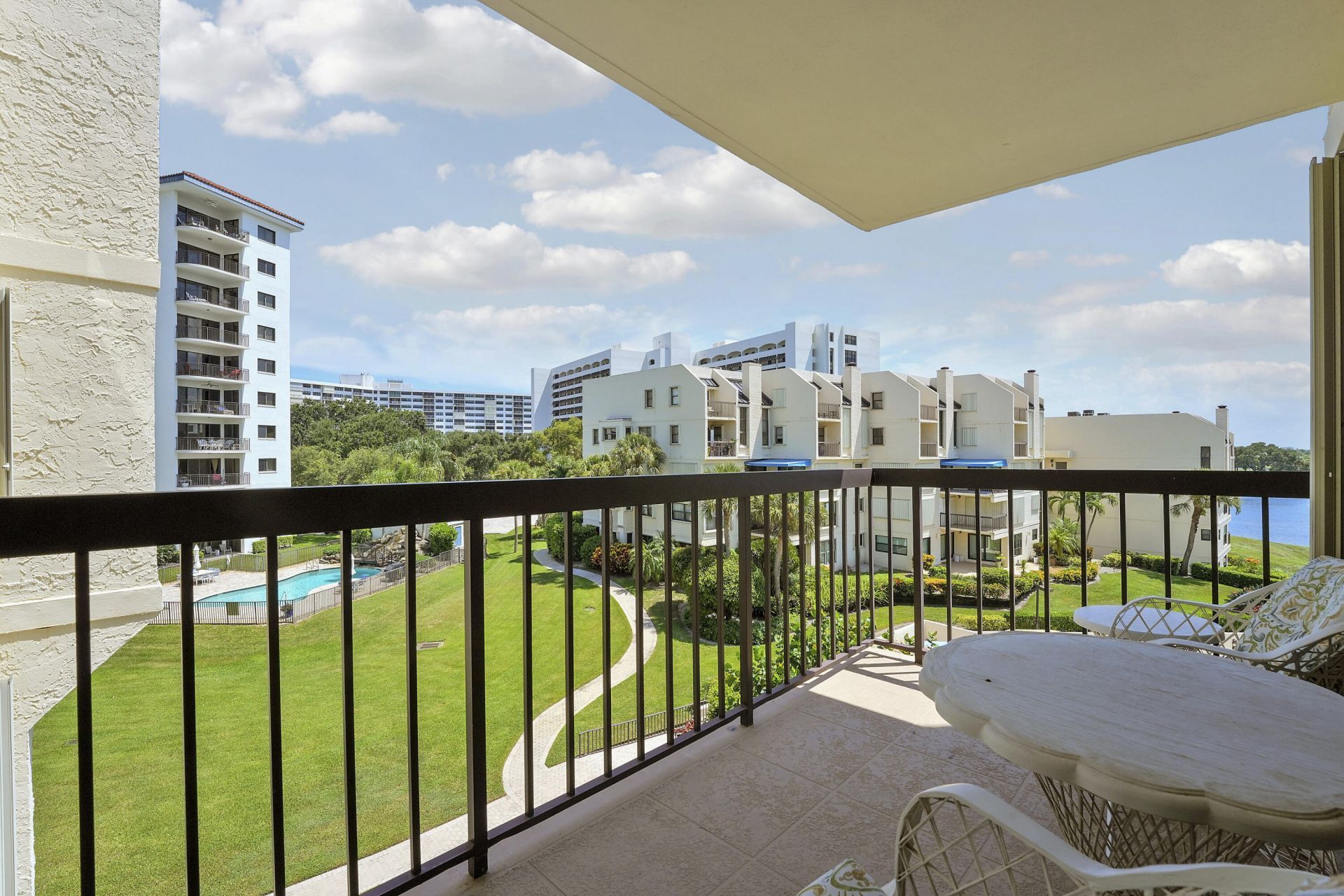 372 Golfview Road, Unit 403, North Palm Beach, FL 33408 Photo