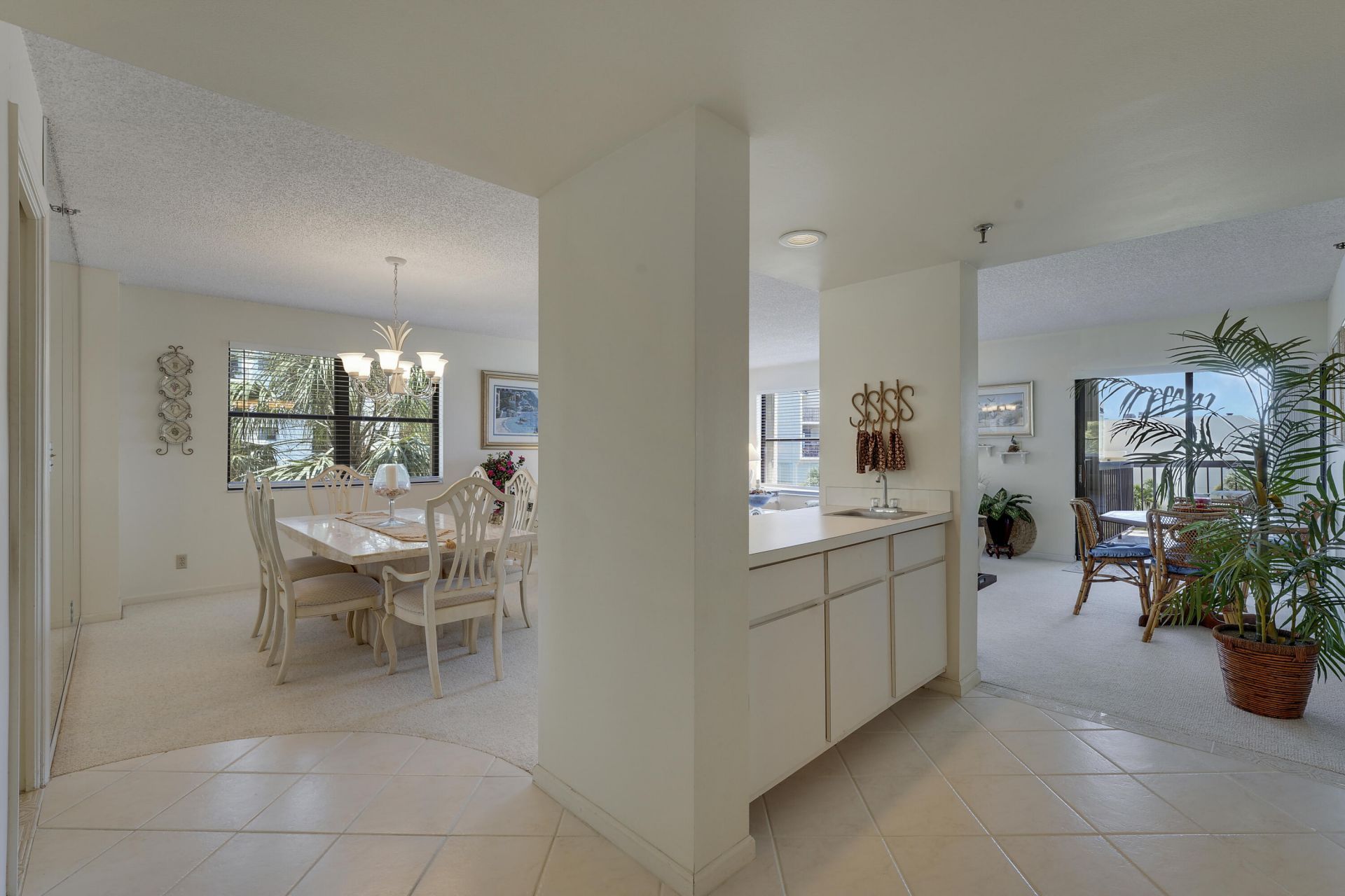 372 Golfview Road, Unit 403, North Palm Beach, FL 33408 Photo