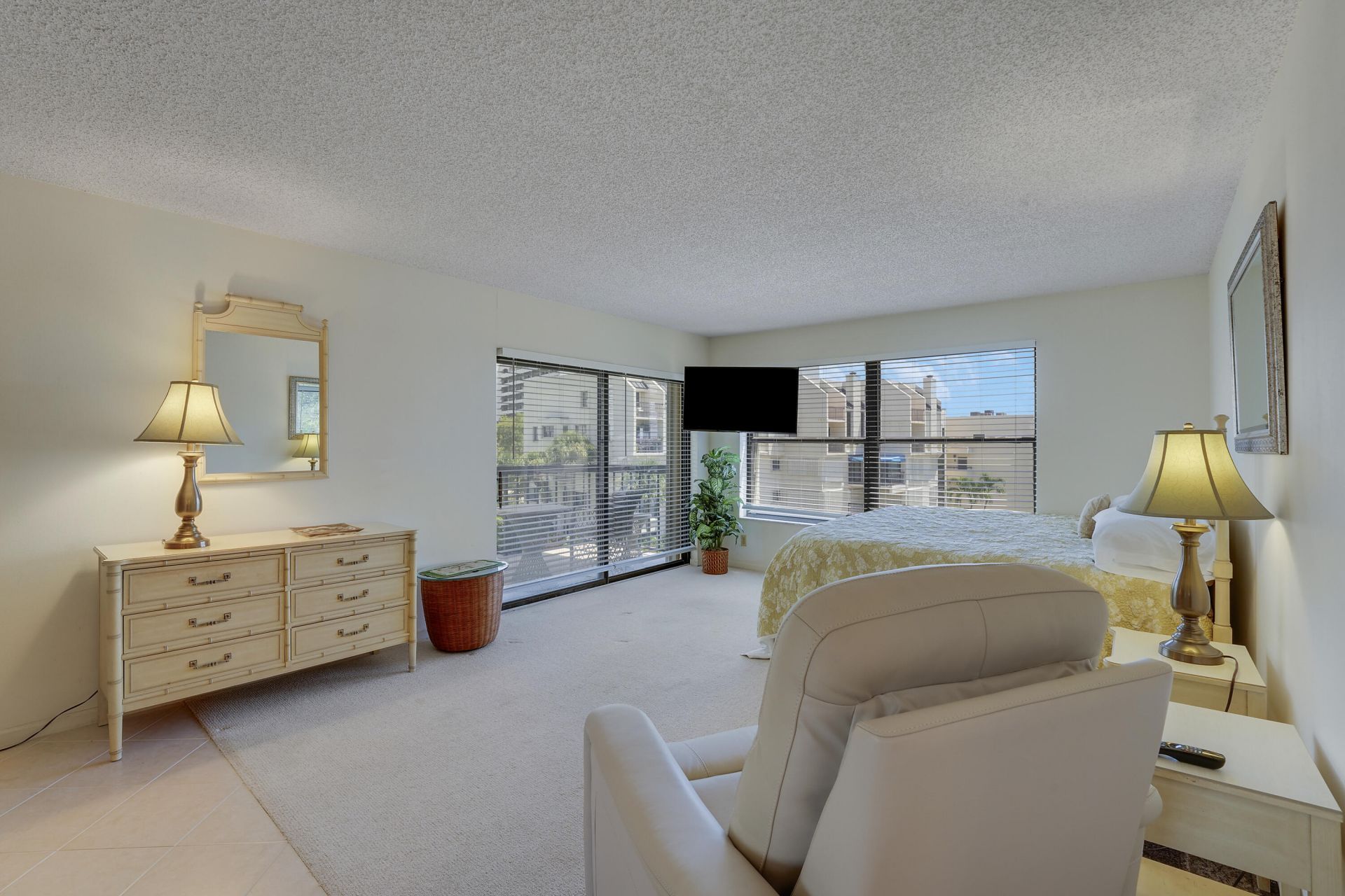 372 Golfview Road, Unit 403, North Palm Beach, FL 33408 Photo