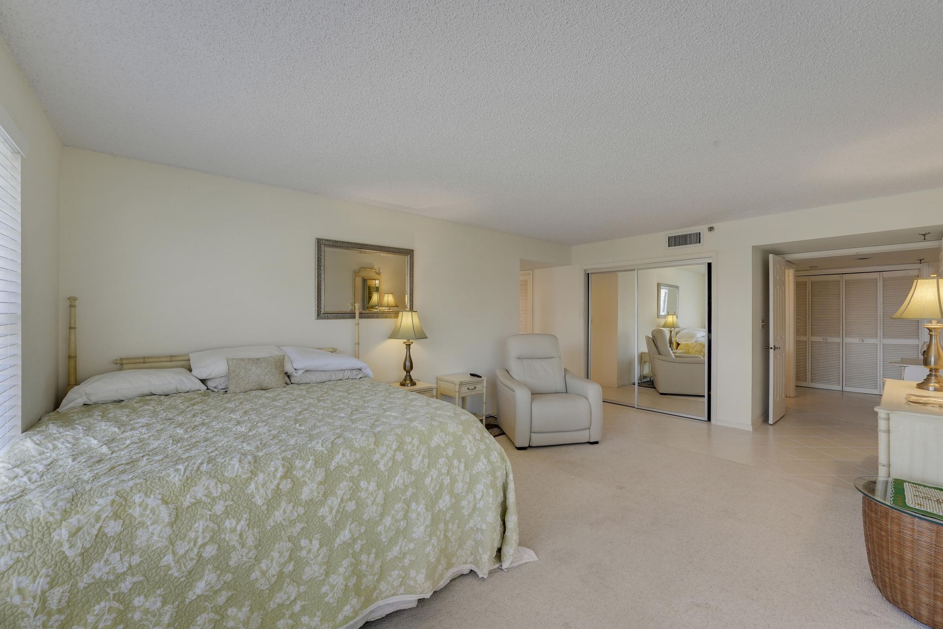 372 Golfview Road, Unit 403, North Palm Beach, FL 33408 Photo