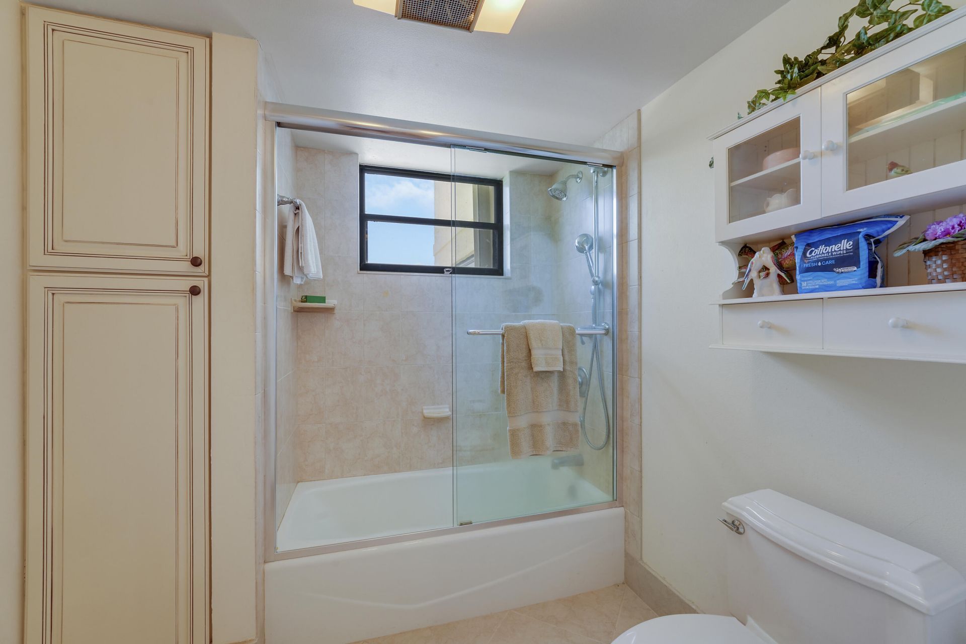 372 Golfview Road, Unit 403, North Palm Beach, FL 33408 Photo