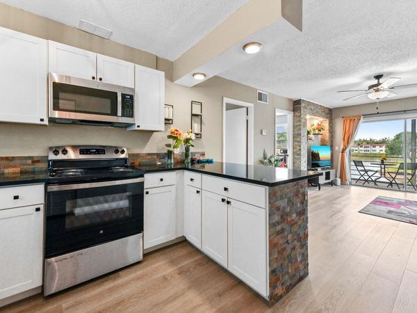 198 Lake Frances Drive, Unit 198, West Palm Beach, FL 33411