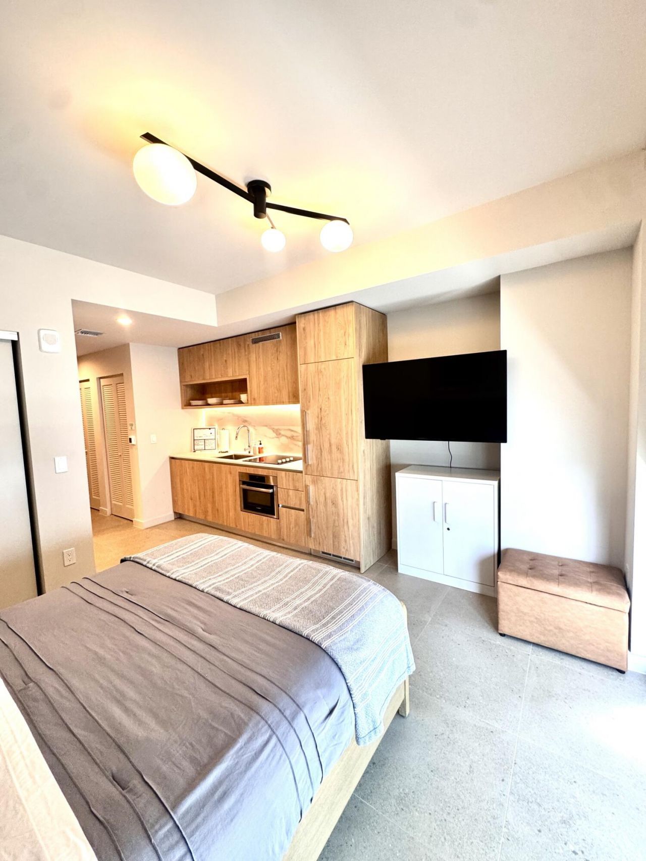 11 NE 6th Street, Unit 2606, Miami, FL 33132 Photo