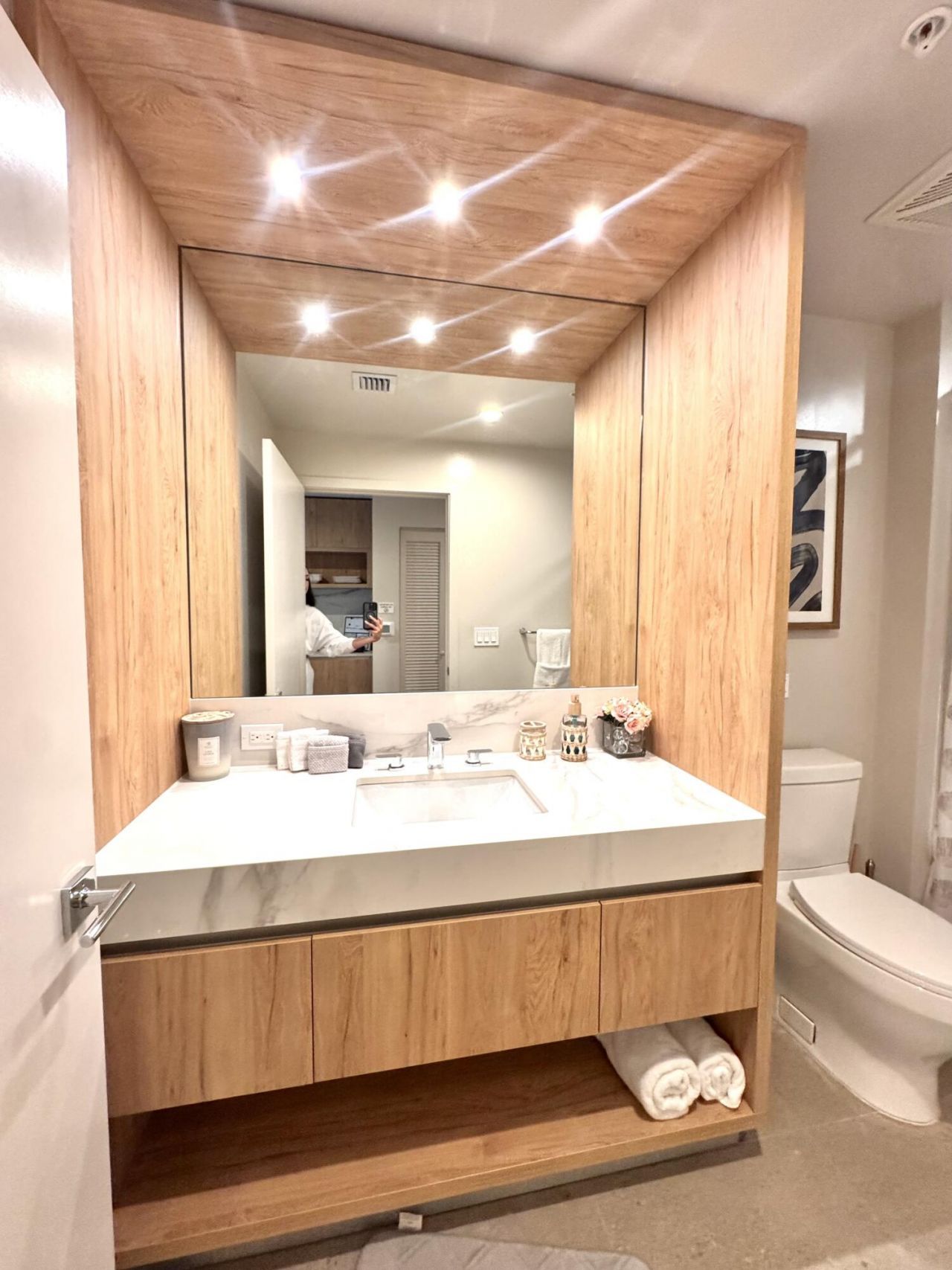 11 NE 6th Street, Unit 2606, Miami, FL 33132 Photo
