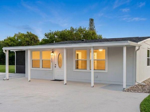1480 6th Avenue, Vero Beach, FL 32960