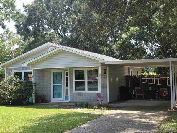 1341 Fairchild St, Pensacola, FL 32504