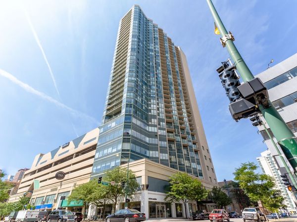 111 W Maple Street , Unit 3004, Chicago, IL 60610