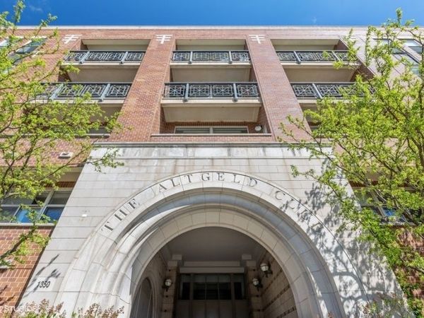 1350 W Fullerton Avenue , Unit 302, Chicago, IL 60614