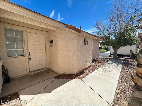 7135 Shadow Crest Drive , Las Vegas, NV 89119