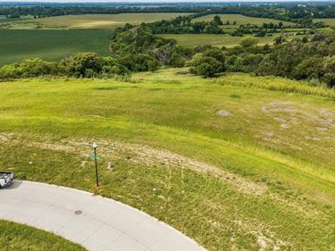 21416 Sherman Drive, Elkhorn, NE 68022