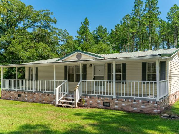 6423 Old River Road, Baker, FL 32531