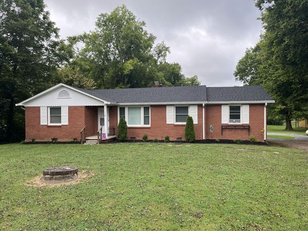 113 Sunset Dr , Gallatin, TN 37066
