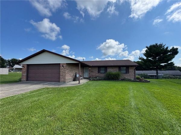 9 Cassie Lane, West Alexandria, OH 45381