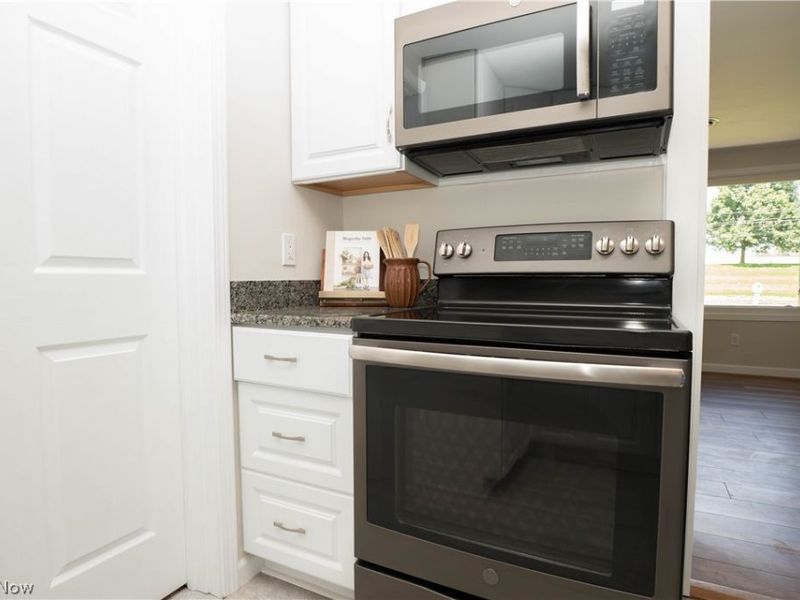 592 Frost Road, Streetsboro, OH 44241 Photo 11