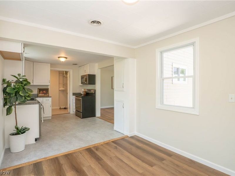 592 Frost Road, Streetsboro, OH 44241 Photo 15
