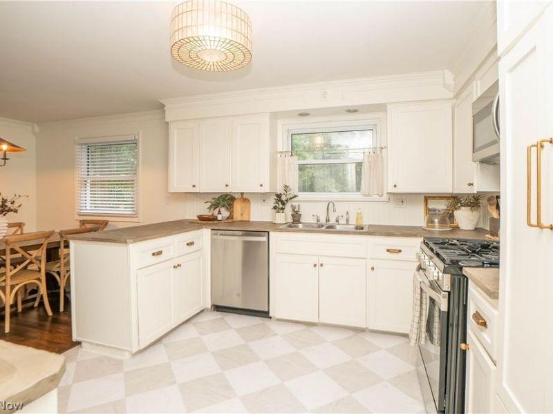 1215 Easton Street NE, Canton, OH 44721 Photo 15