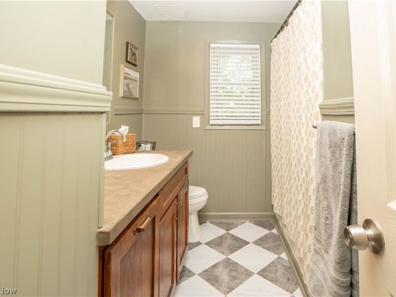 1215 Easton Street NE, Canton, OH 44721 Photo 28
