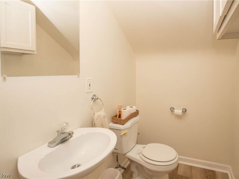 1215 Easton Street NE, Canton, OH 44721 Photo 33