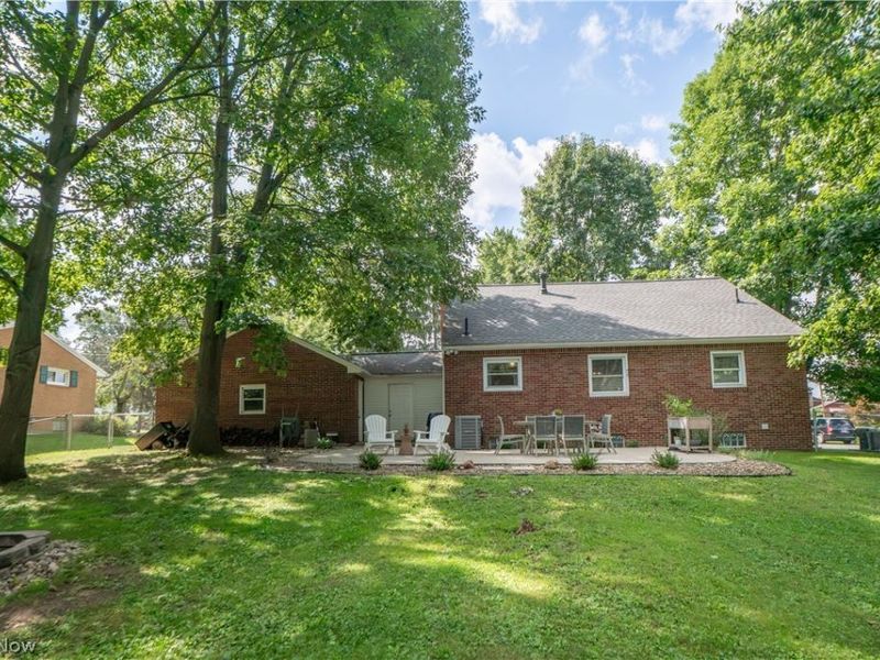1215 Easton Street NE, Canton, OH 44721 Photo 35