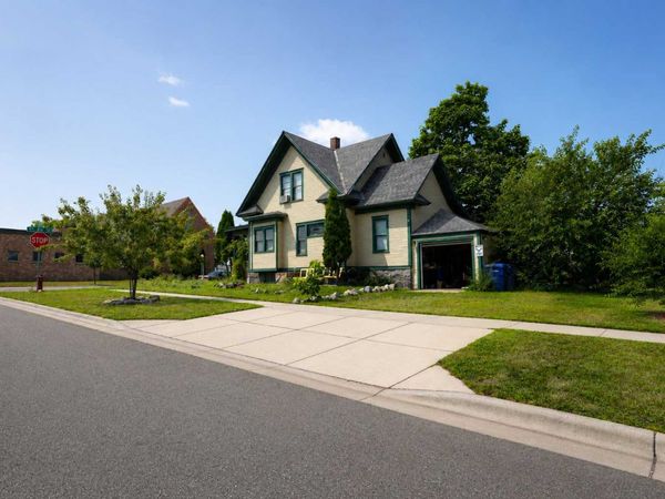 30 4th Avenue SE, Saint Cloud, MN 56304