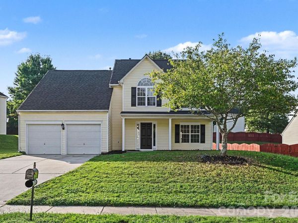 11008 Padderborn Court , Charlotte, NC 28215