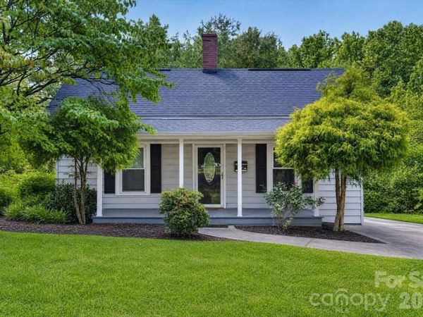 619 N Mountain Street , Cherryville, NC 28021