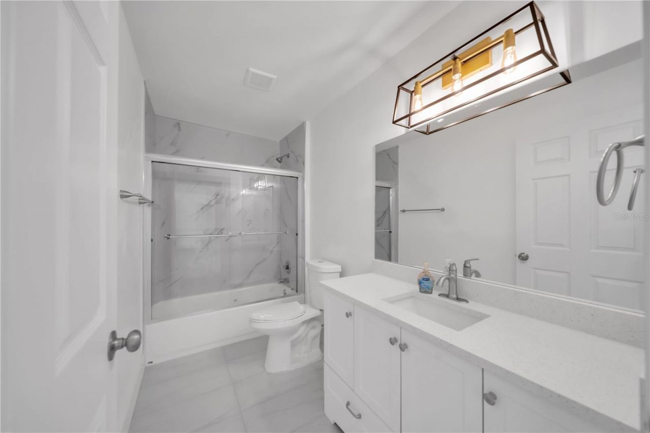 2007 NW 21st St, Cape Coral, FL 33993 Photo