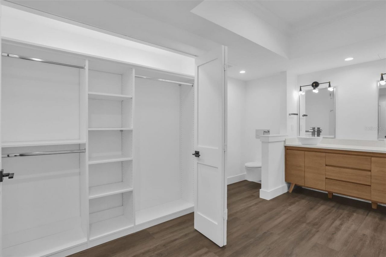 7593 Gathering Drive, Unit 707, Reunion, FL 34747 Photo