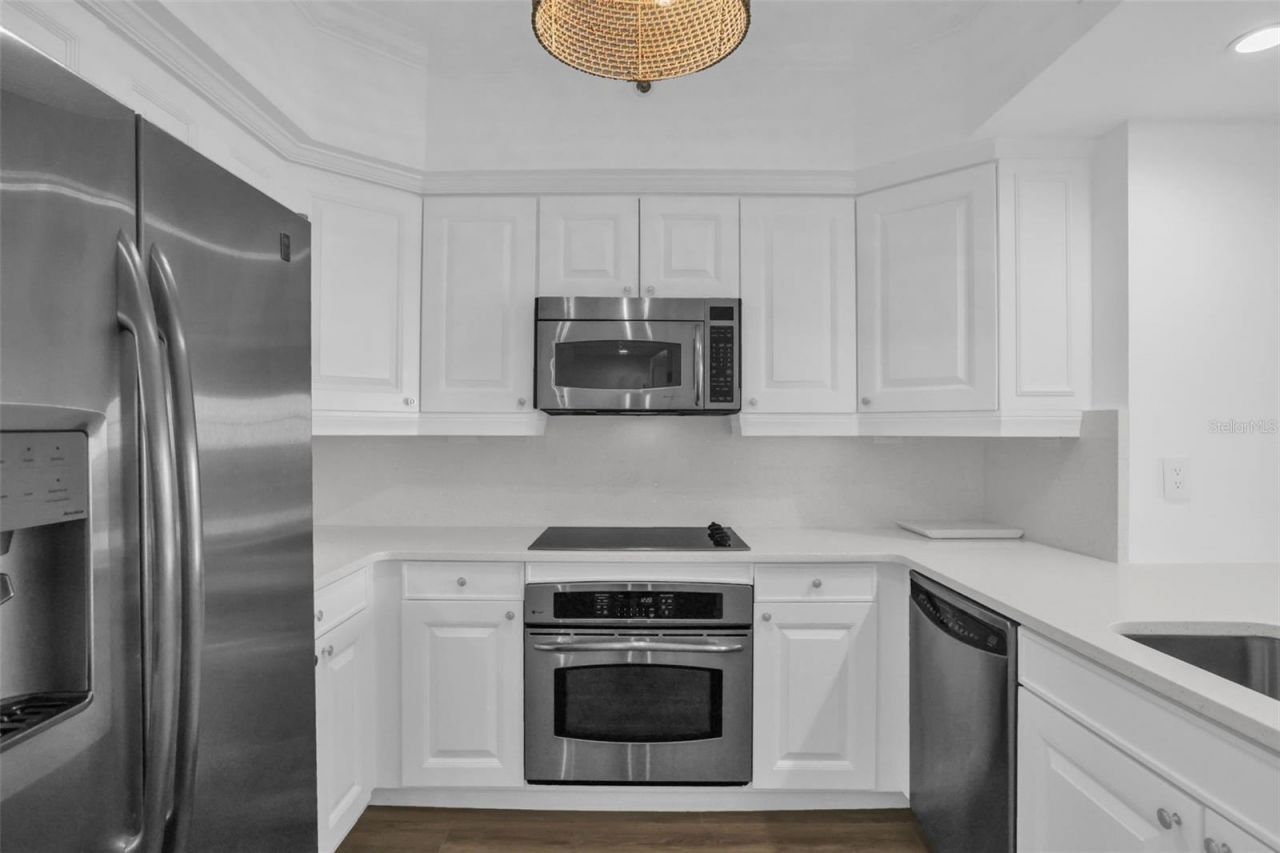 7593 Gathering Drive, Unit 707, Reunion, FL 34747 Photo