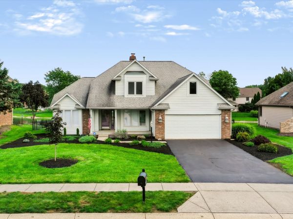 11709 Whisper Bay Court , Carmel, IN 46033