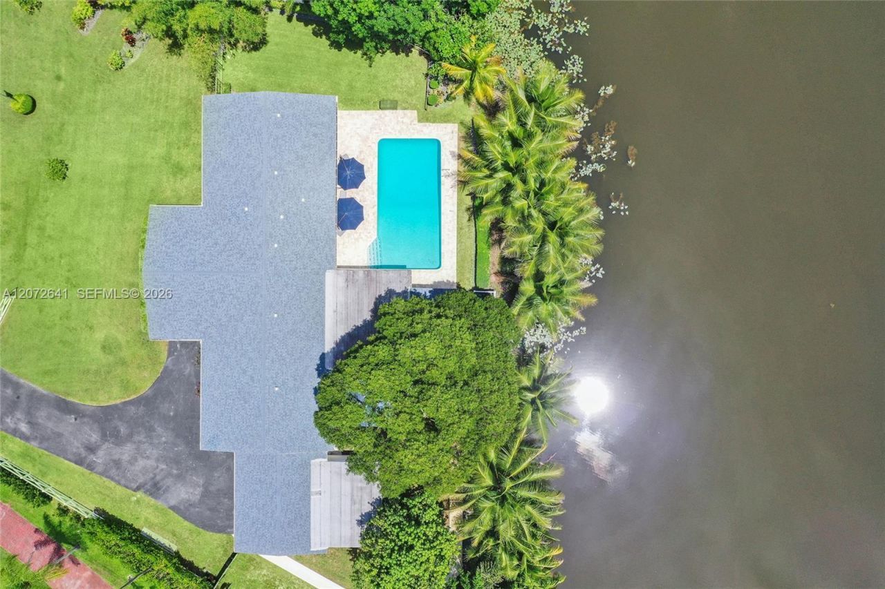 10880 SW 25th St, Davie, FL 33324 Photo