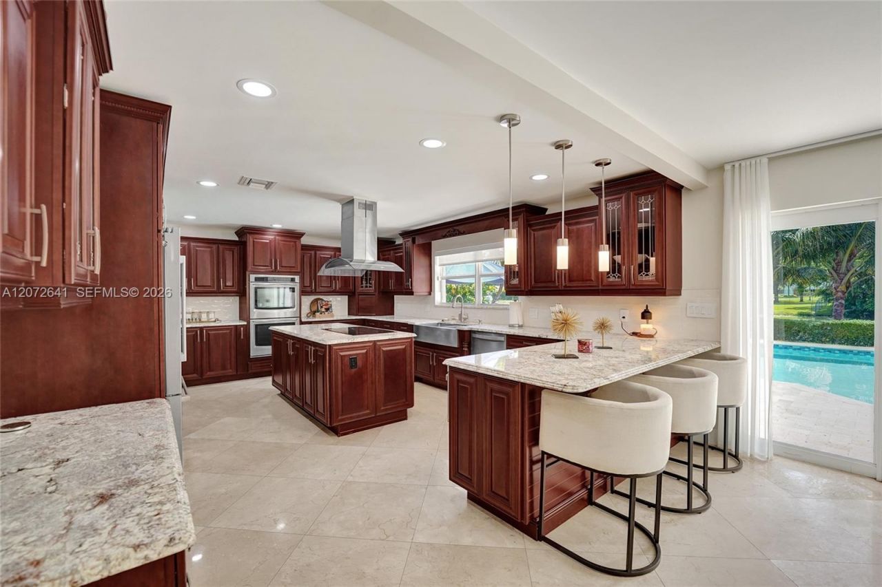 10880 SW 25th St, Davie, FL 33324 Photo