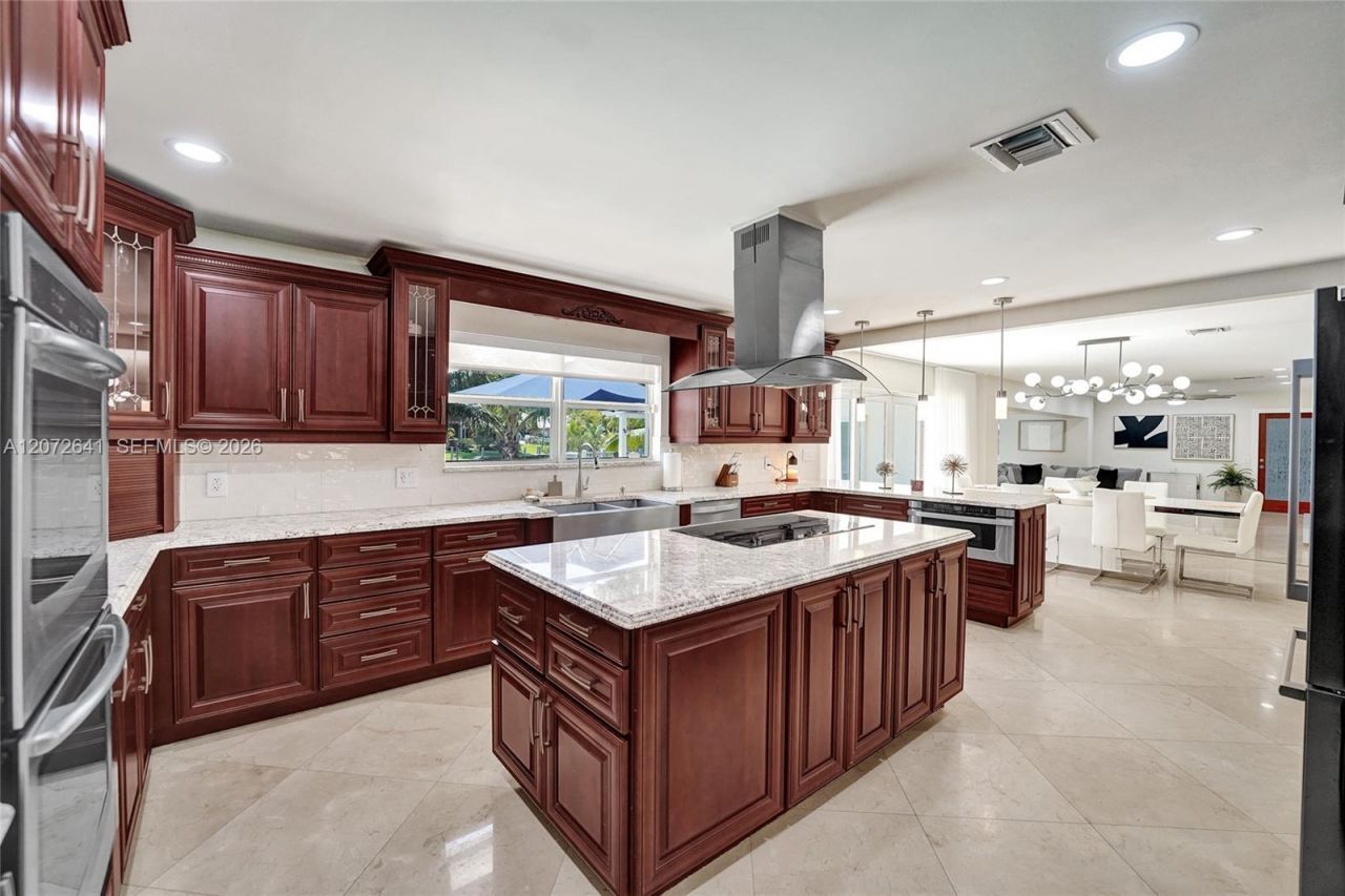 10880 SW 25th St, Davie, FL 33324 Photo