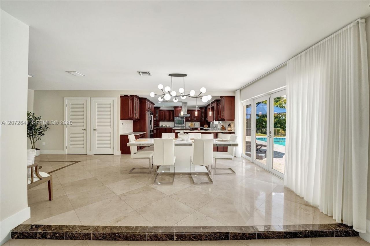 10880 SW 25th St, Davie, FL 33324 Photo