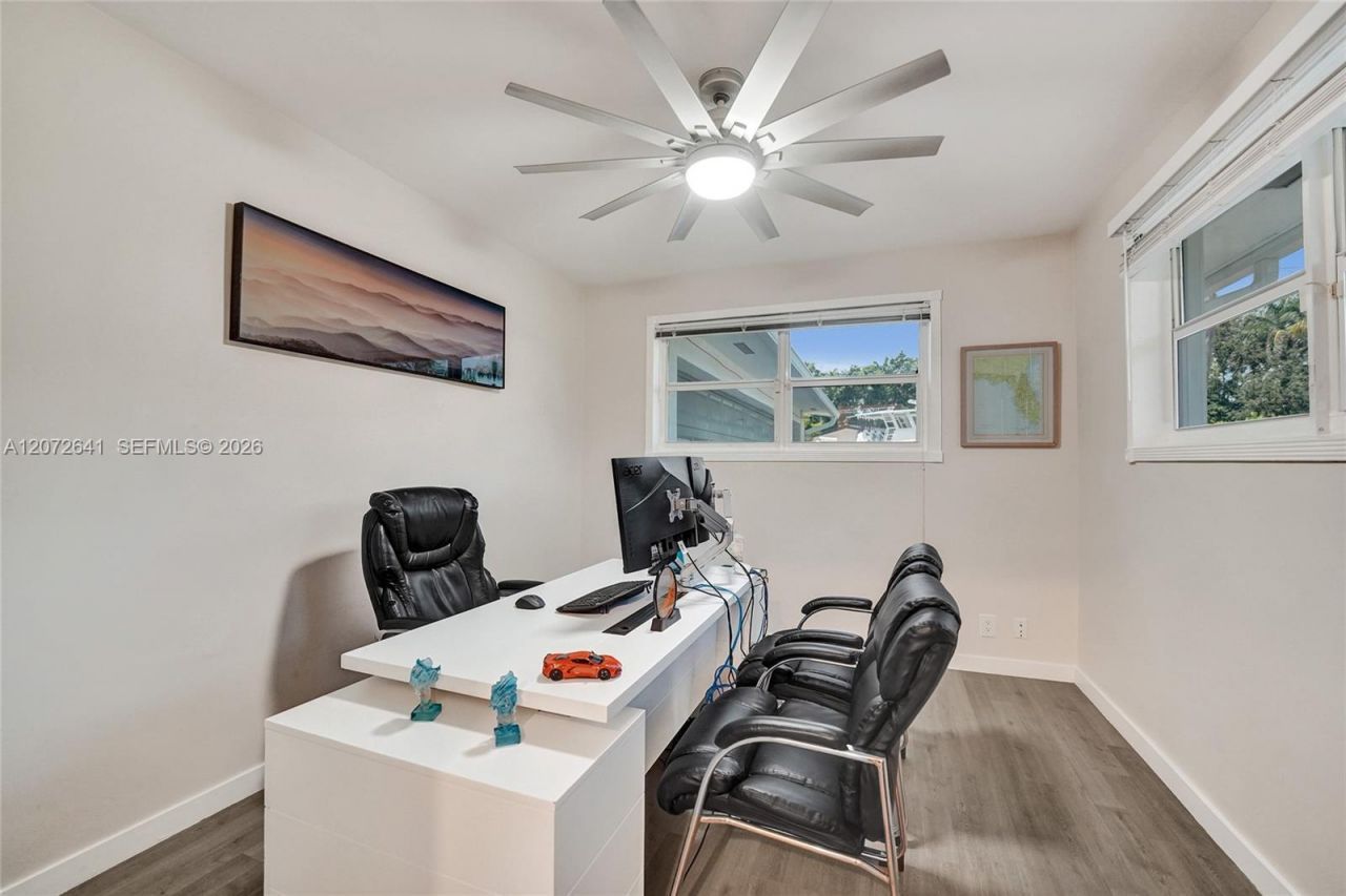 10880 SW 25th St, Davie, FL 33324 Photo