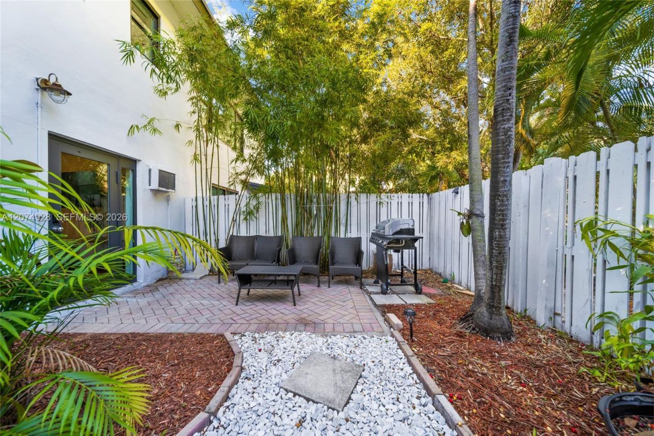 312 NE 16th Ter , Unit C, Fort Lauderdale, FL 33301 Photo