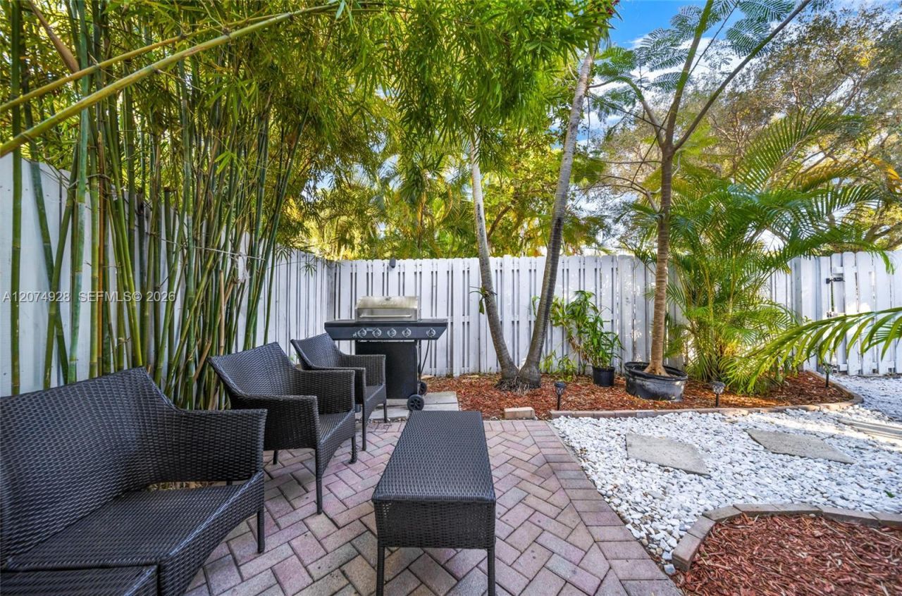 312 NE 16th Ter , Unit C, Fort Lauderdale, FL 33301 Photo