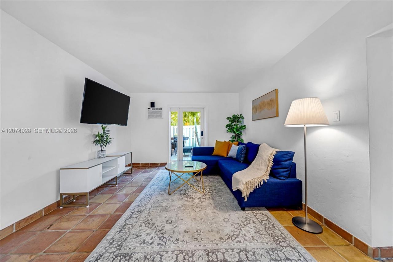 312 NE 16th Ter , Unit C, Fort Lauderdale, FL 33301 Photo