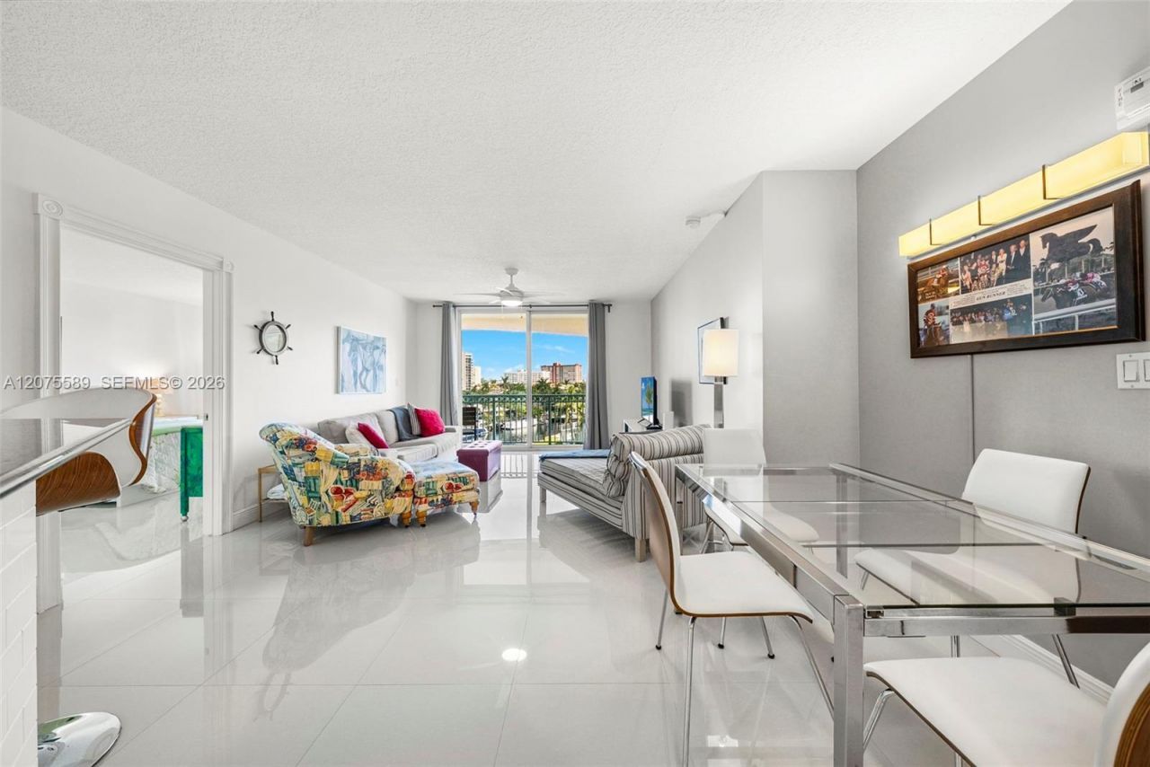 201 Golden Isles Dr , Unit 505, Hallandale Beach, FL 33009 Photo