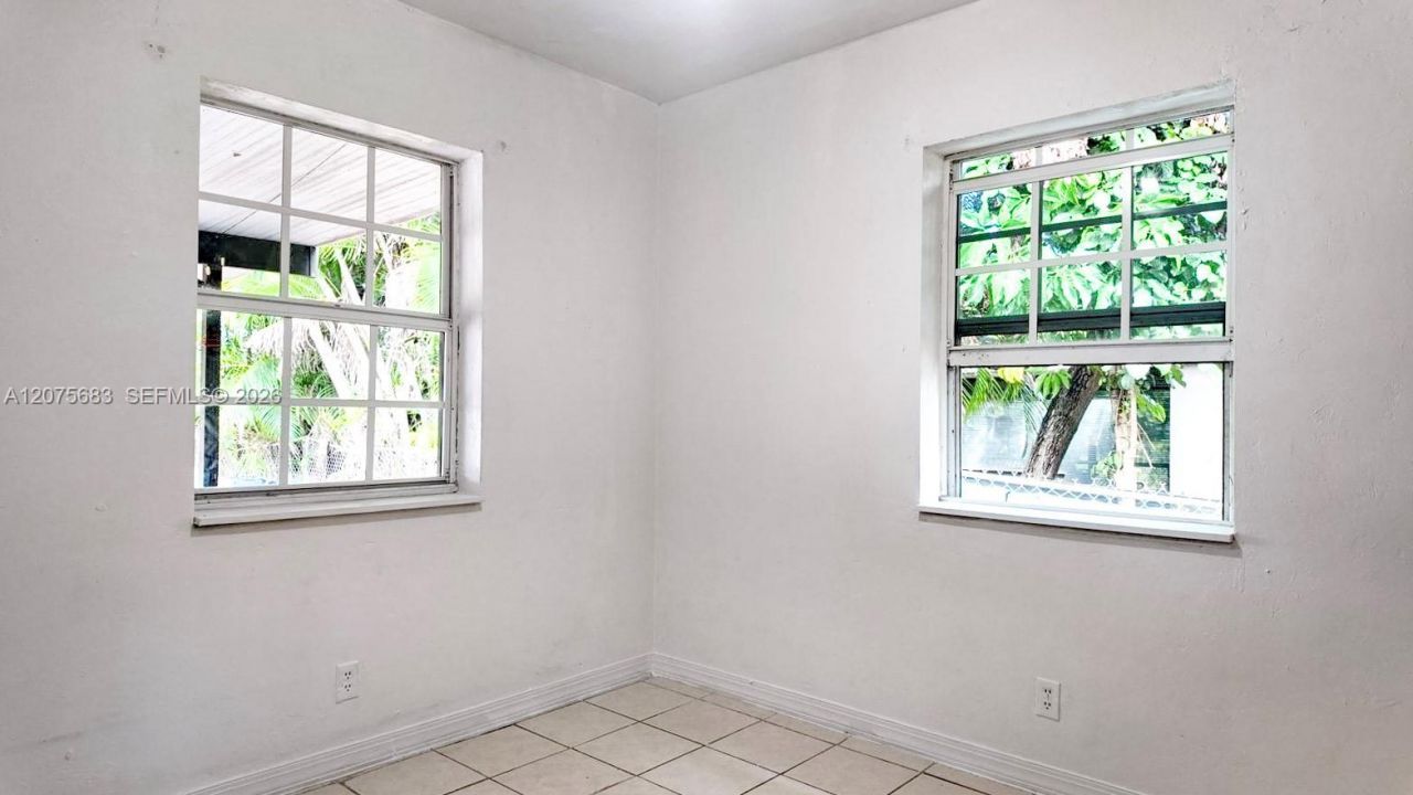 2367 NW 82nd St Miami , Miami, FL 33147 Photo